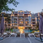 Апартаменты Venera & Anastasia Palace