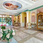 Апартаменты Venera & Anastasia Palace *