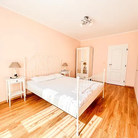 Venera & Anastasia Palace * סאני ביץ'