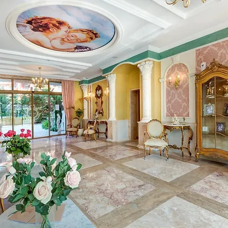 דירה Venera & Anastasia Palace *