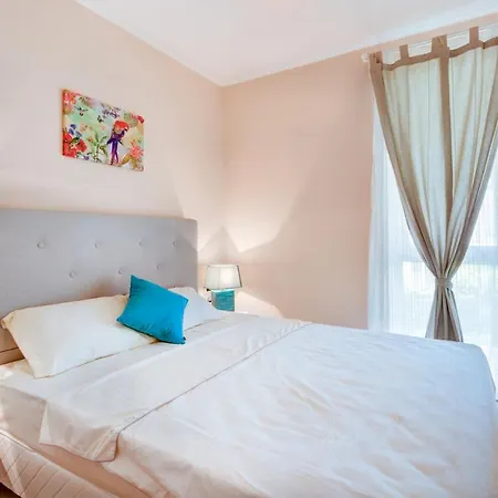 Venera & Anastasia Palace סאני ביץ'
