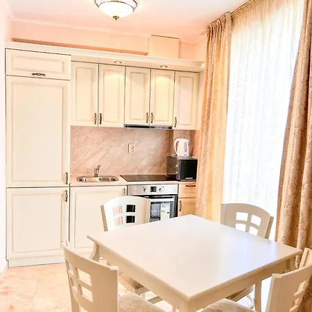 Апартамент Venera & Anastasia Palace