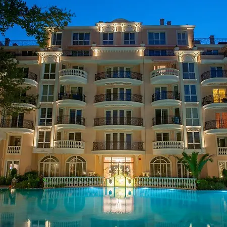 Venera & Anastasia Palace Апартамент